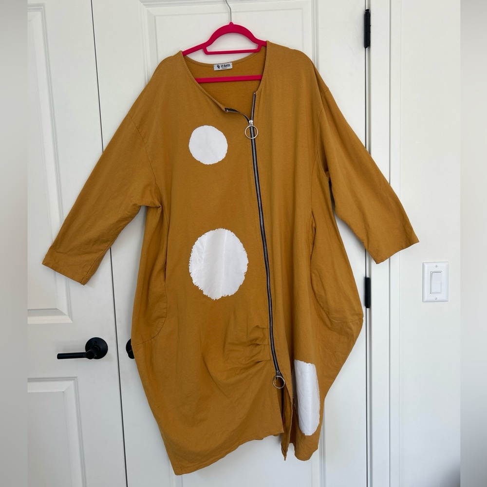 Amazing LA BASS OS Gold Dot Print Long Balloon Zip Jacket Pockets 52"B Lagenlook